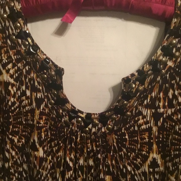 Patterned Women's Top - Picture 2 of 4